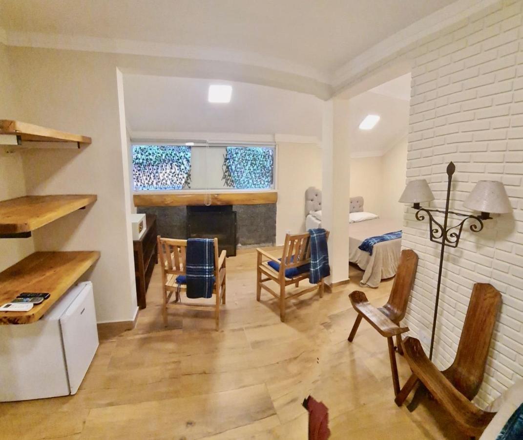 Pousada Casa Mantiqueira - Proxima Ao Capivari E Opcoes De Hidromassagem Кампус-ду-Жордан Екстер'єр фото